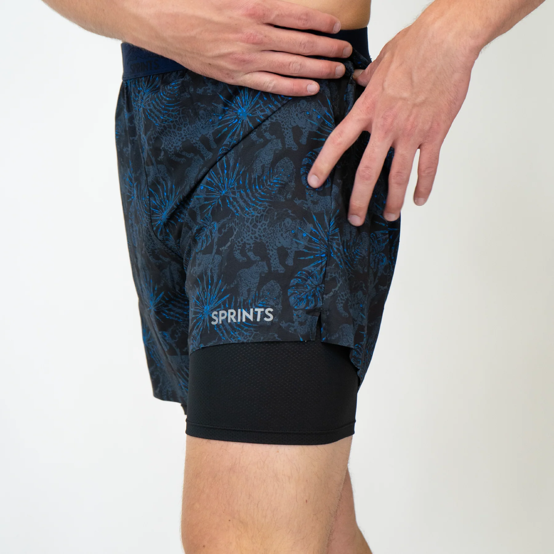 Mens Avigate 5" Fusion Short - Acid Jags Blue - Image 5