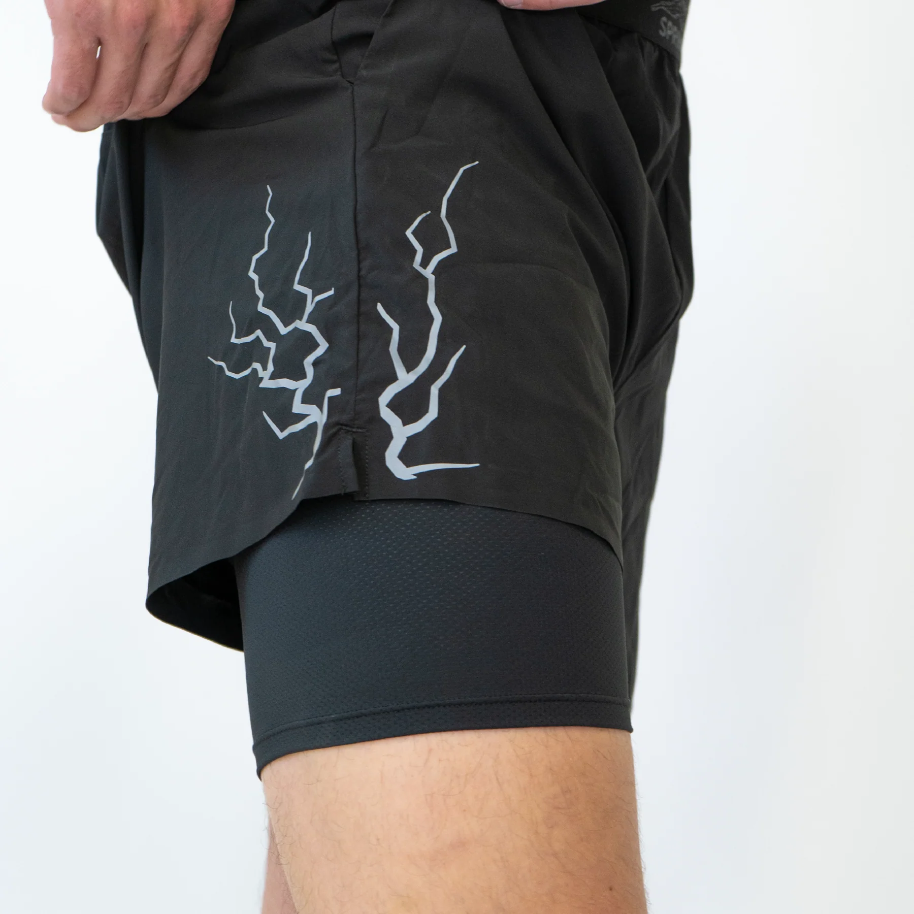 Mens Avigate 5" Fusion Short - Dystopian Dark Miles - Image 6