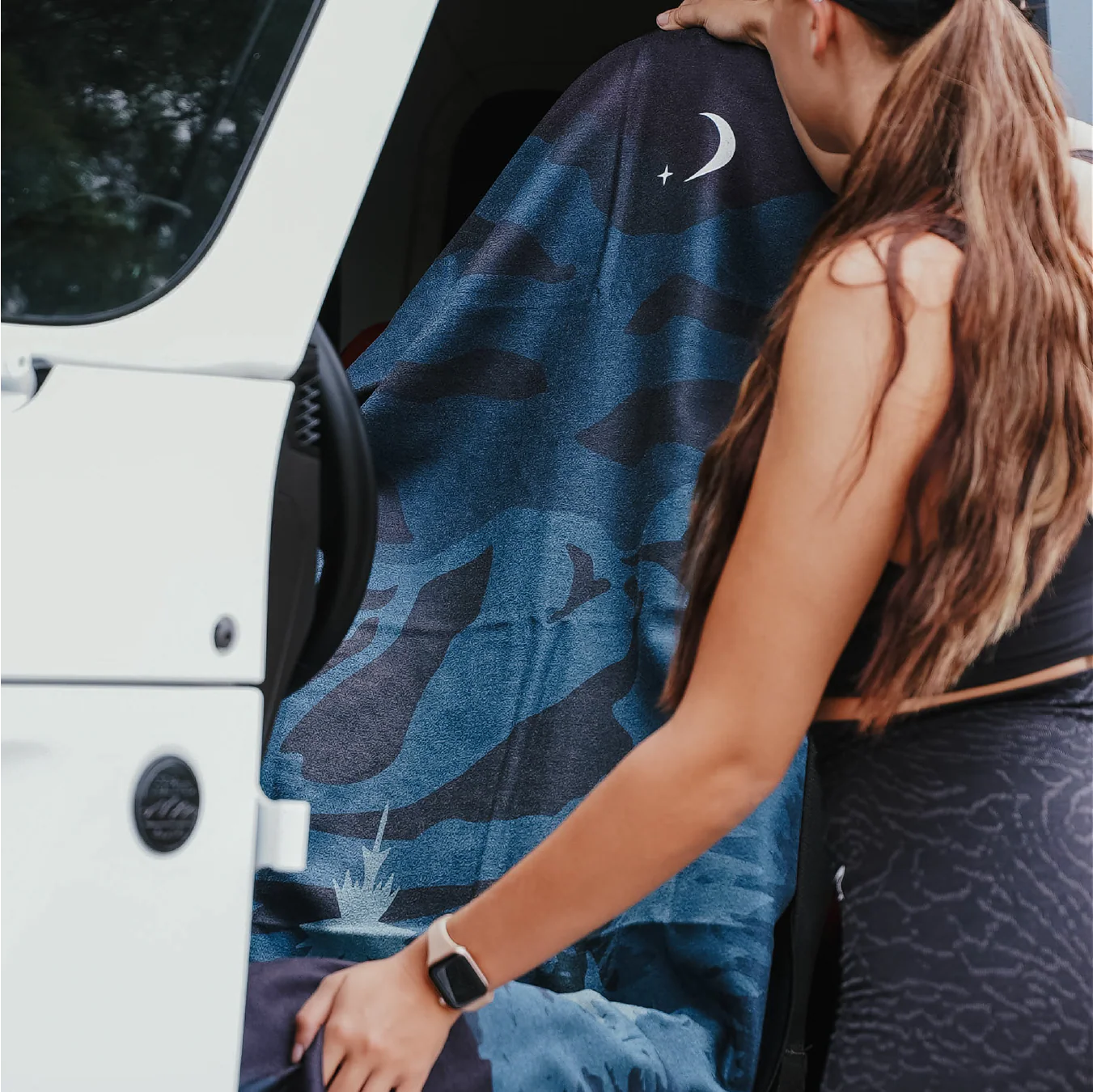 Nightfall Grizzly Car Seat Cover Towel - Image 6